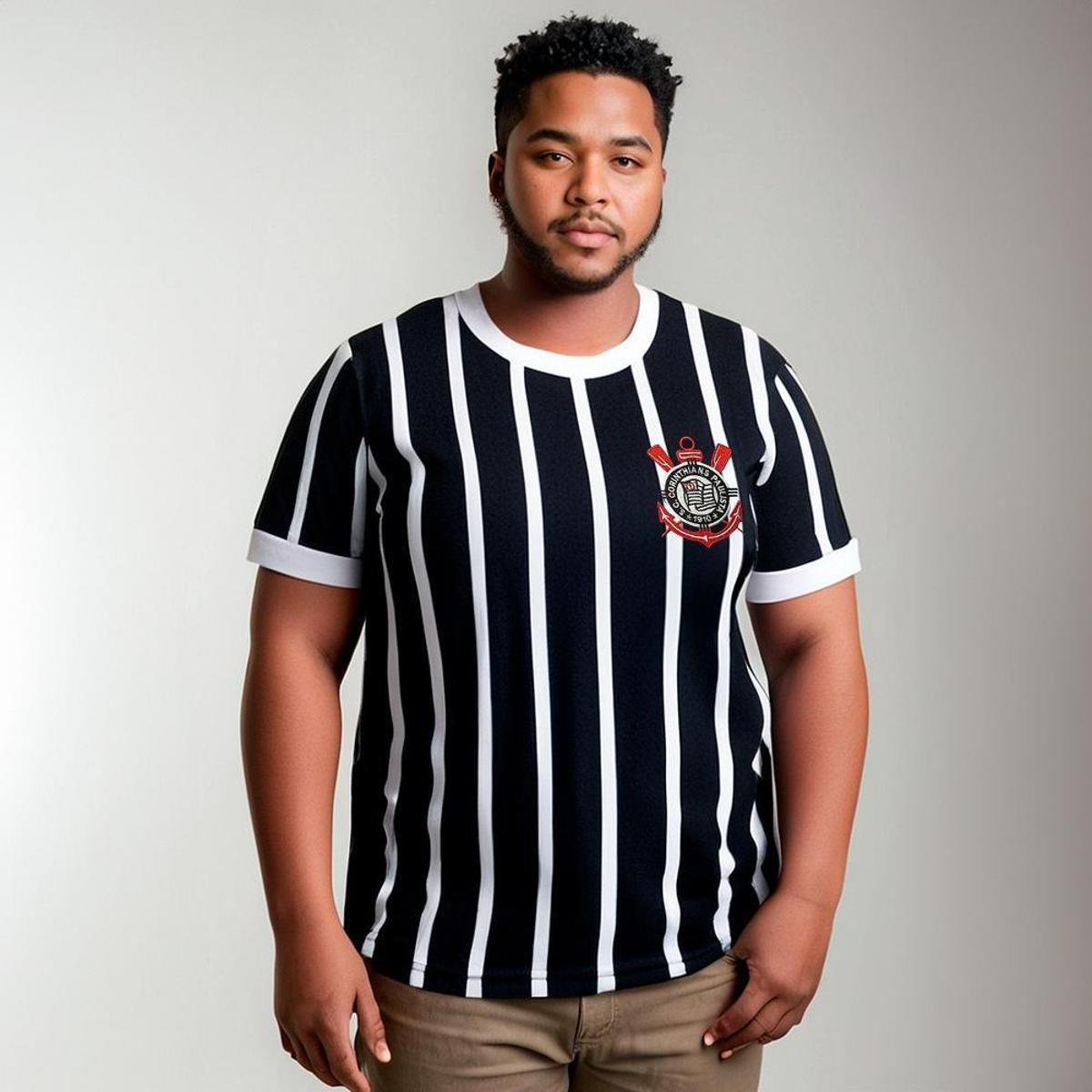 Camisa Plus Size Retrô Corinthians Democracia Réplica 1982 Masculina