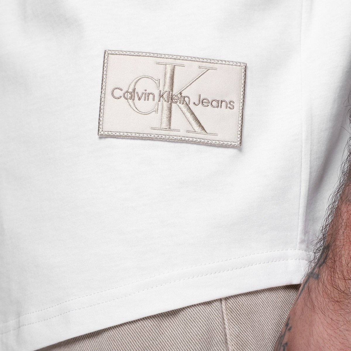 Camiseta Calvin Klein Masculina - Tam: M - 2