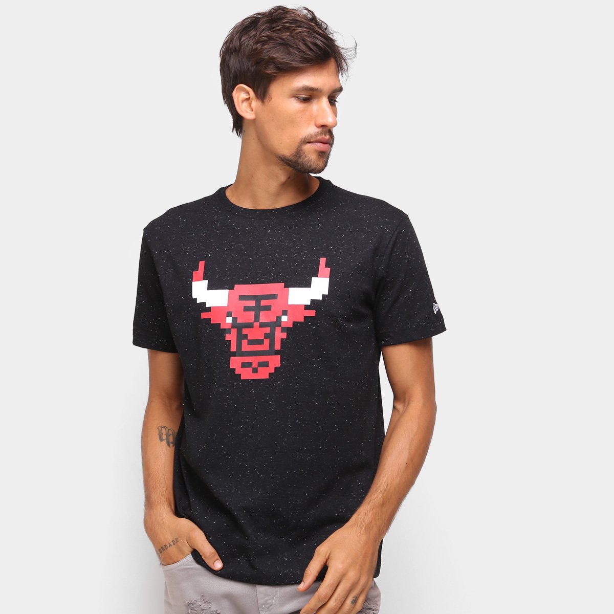 Camiseta NBA Chicago Bulls New Era Rave Space Pixels Masculina