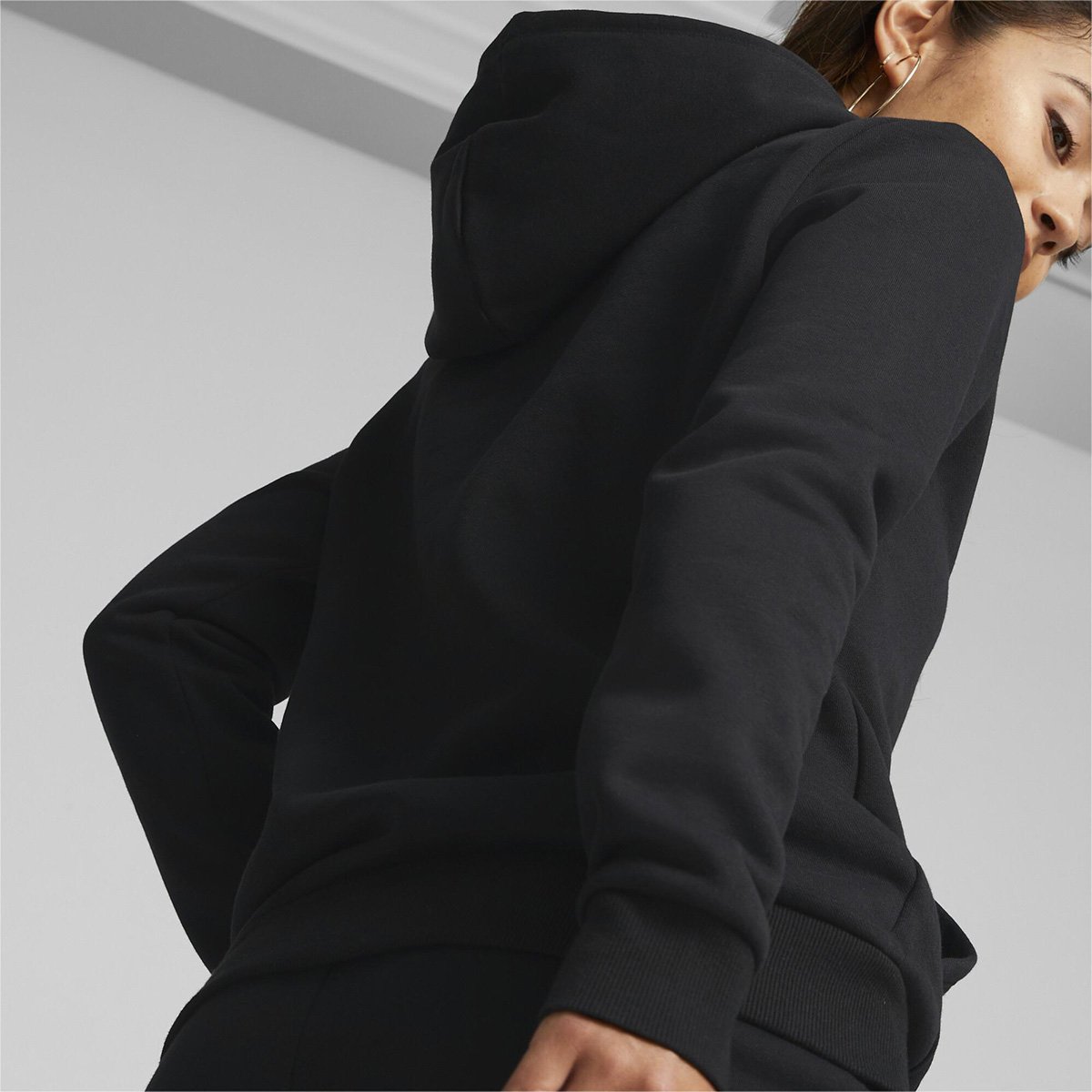 Blusa Moletom Puma Essentials Embroidery Com Capuz Feminina - Tam: G - 2