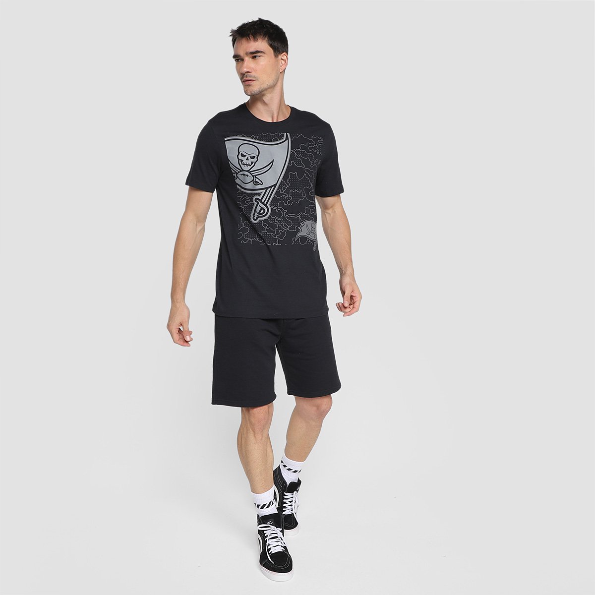 Camiseta Nike NFL Tampa Bay Buccaneers Reflective Essential Masculina - Tam: P - 3