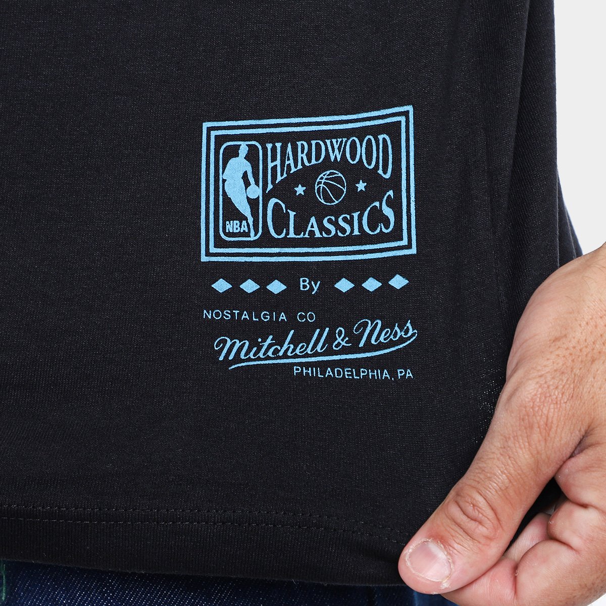 Camiseta Mitchell & Ness Charlotte Hornets Johnson Masculina - Tam: P - 3