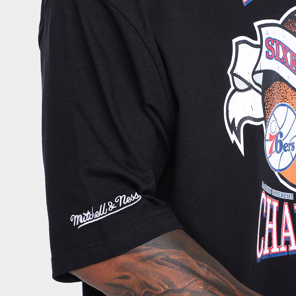 Camiseta Mitchell & Ness Finals Masculina - Tam: P - 2