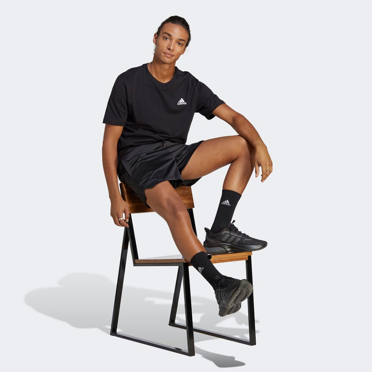 Camiseta Adidas Pequeno Logo Bordado Masculina - Tam: M - 4