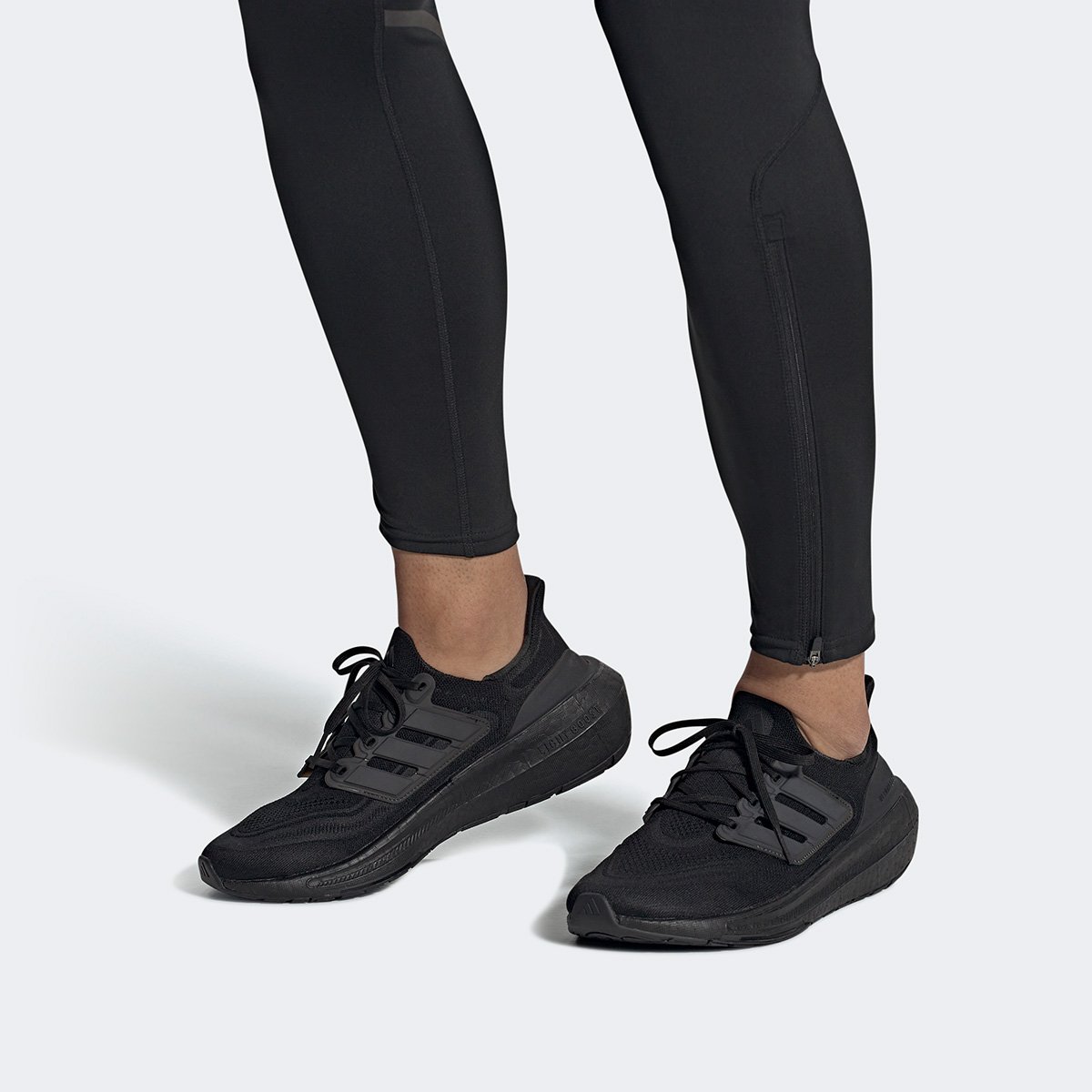 Tênis Adidas Ultraboost Light 23 - Tam: 43 - 1