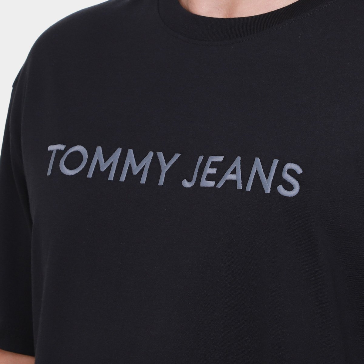 Camiseta Tommy Jeans New Classic Masculina - Tam: GG - 2