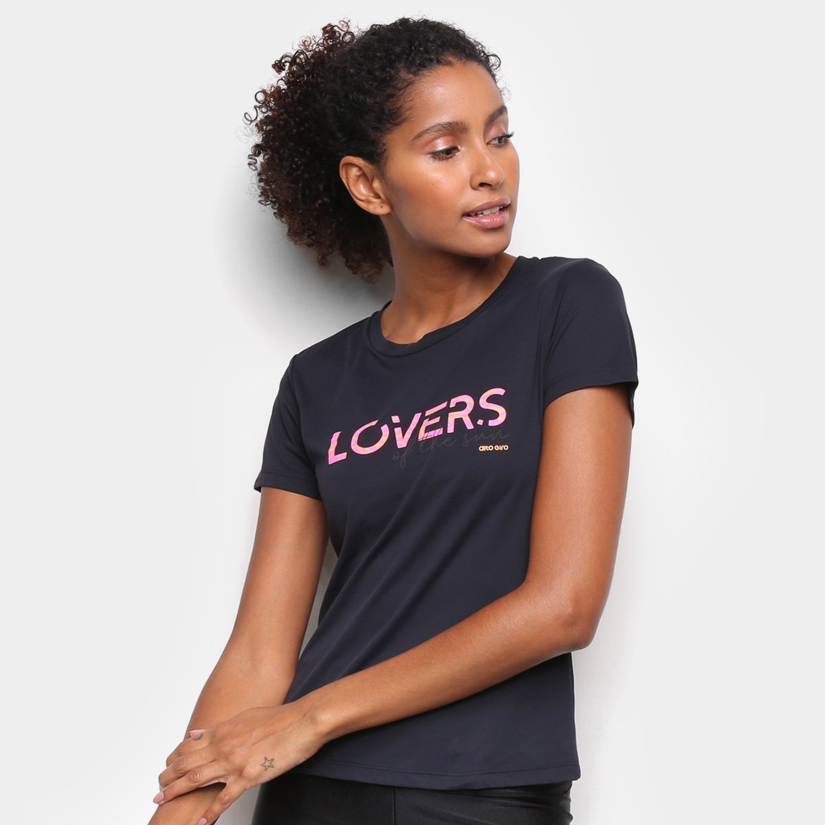 Camiseta Alto Giro Skin Fit Lovers Of The Sun Feminina
