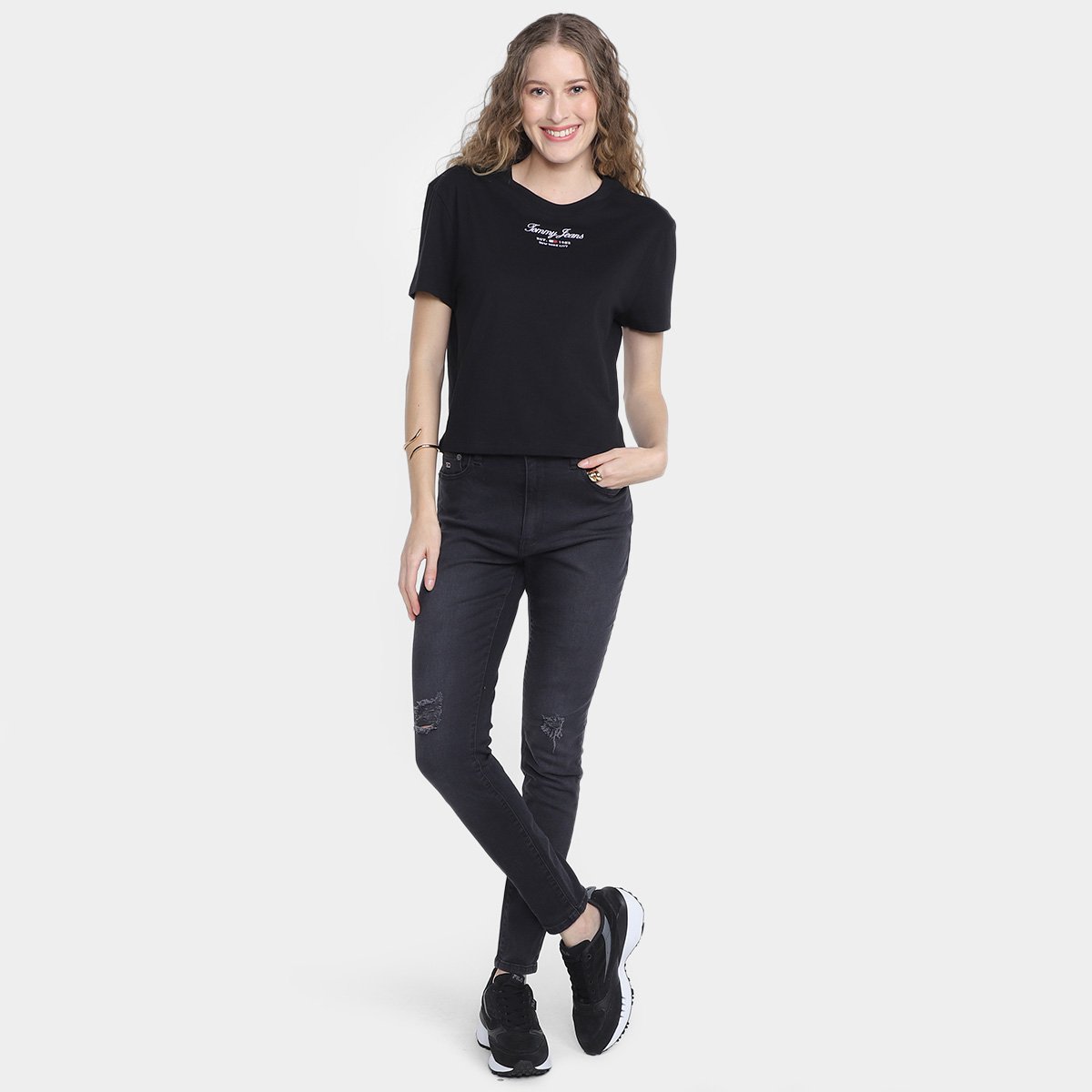 Camiseta Tommy Jeans Classics Essential Logo 2+ Feminina - Tam: M - 3