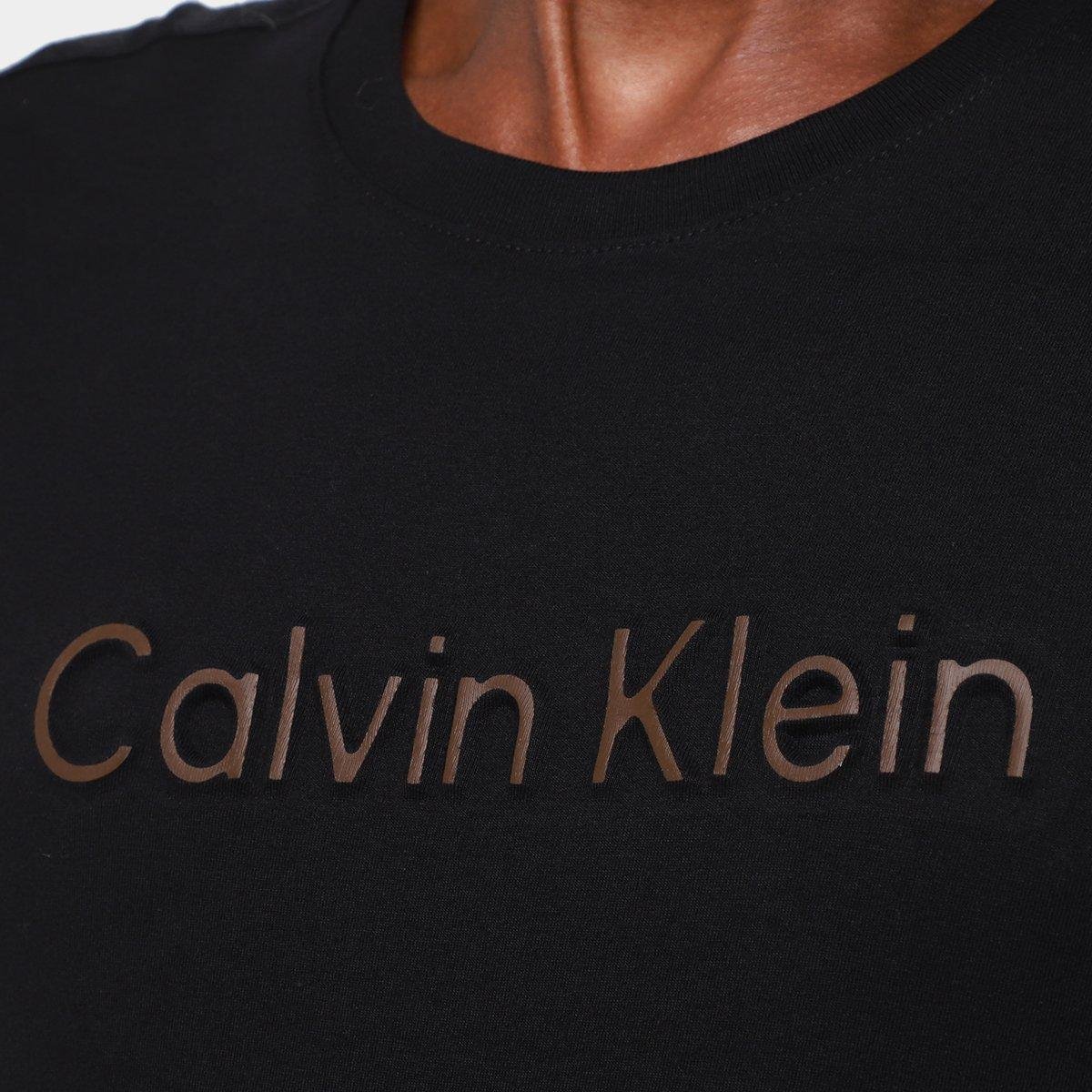 Camiseta Calvin Klein Embossed Color I Masculina - Tam: P - 3