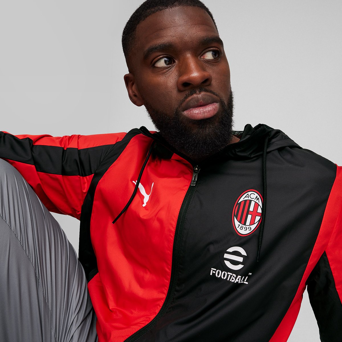 Jaqueta Milan 24/25 Pré-jogo Puma Masculina - Tam: P - 2