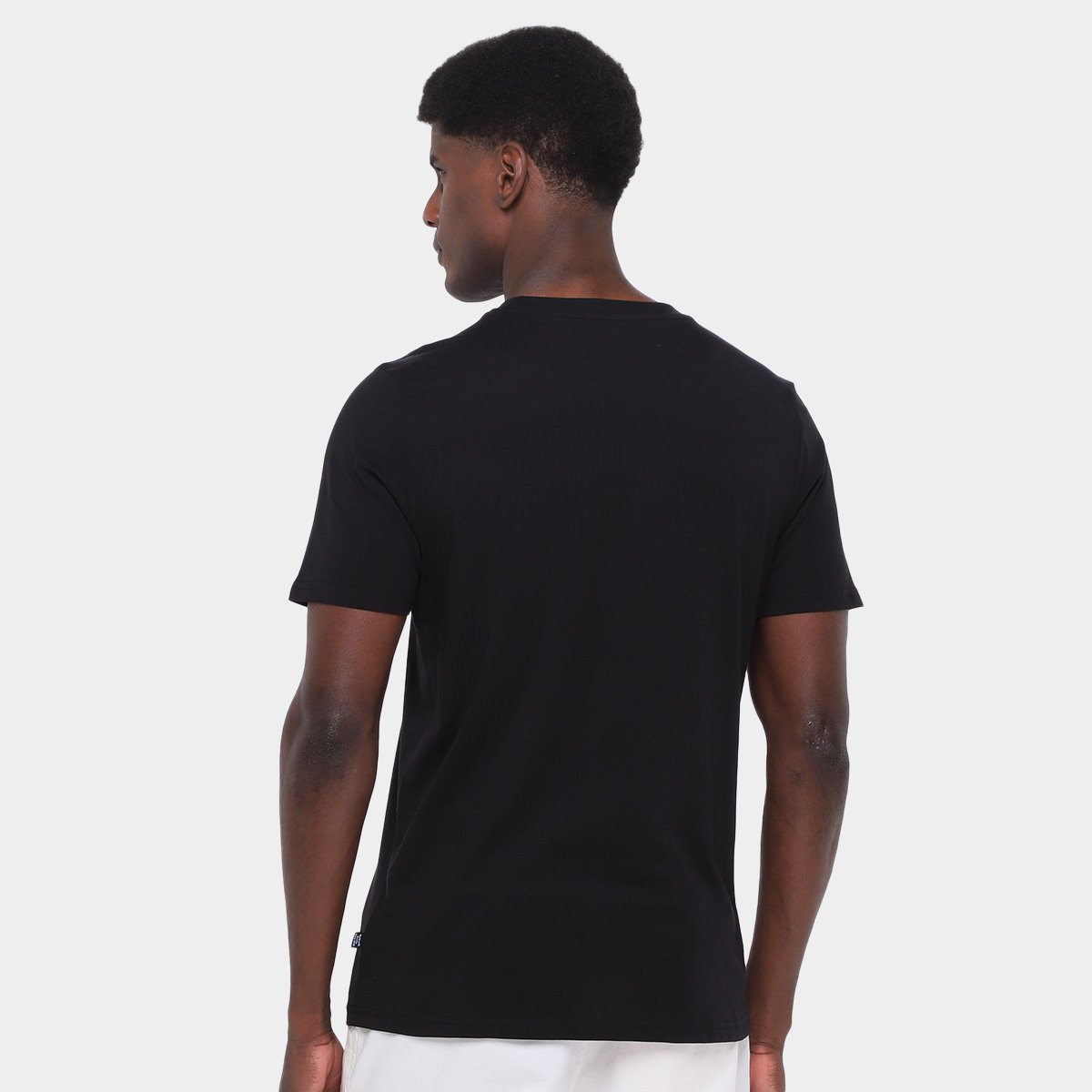 Camiseta Puma Graphics Sneaker Masculina - Tam: P - 1