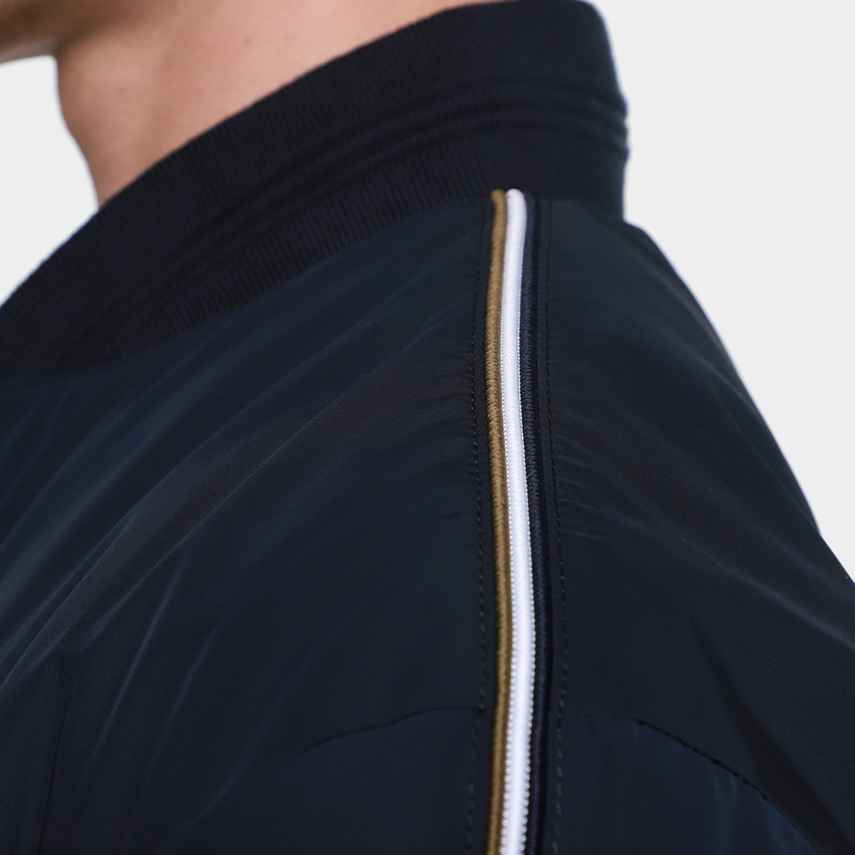 Jaqueta Hugo Boss X Porsche Coltar Os Masculina - Tam: 52 - 3