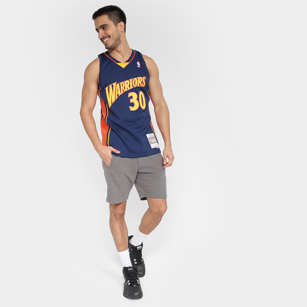 Regata Golden State Warriors Stephen Curry Mitchell & Ness Road Masculina - Tam: P - 3