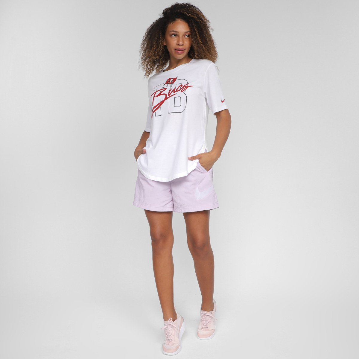 Camiseta NFL Tampa Bay Buccaneers Nike Feminina - Tam: P - 3