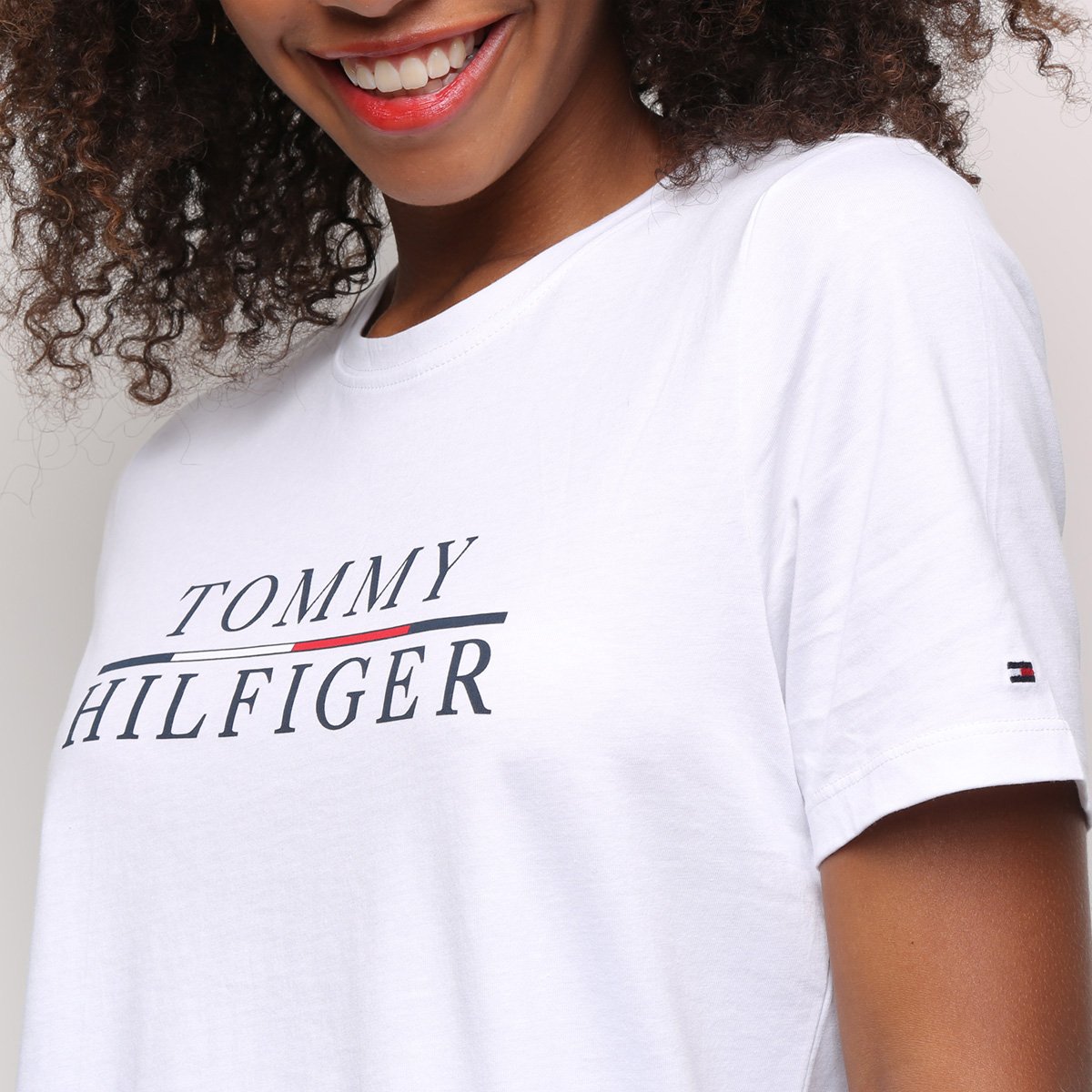 Camiseta Tommy Hilfiger Básica Logo Feminina - Tam: EP - 2