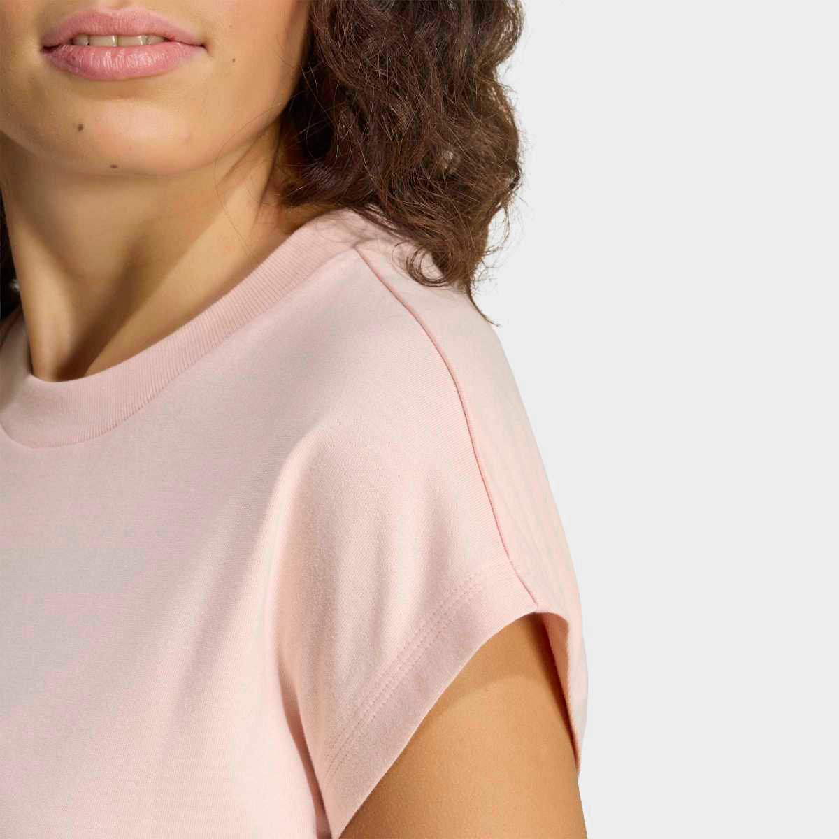 Camiseta Adidas Logo Linear Feminina - Tam: GG - 3