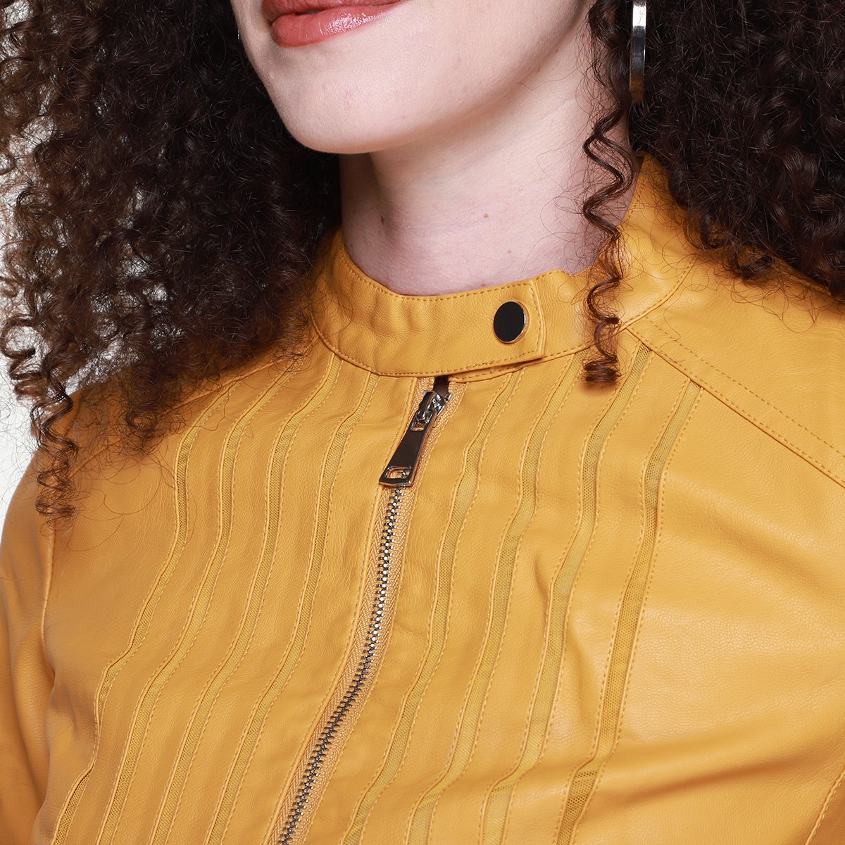 Jaqueta Facinelli PU Com Recorte Feminina - Tam: P - 2