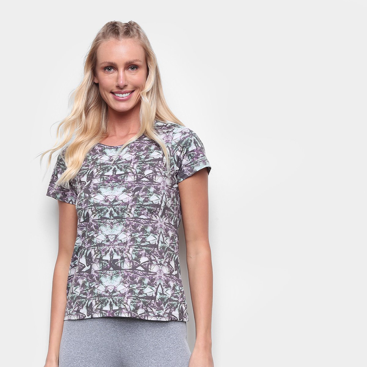 Camiseta Rainha Básica Mini Logo Feminina