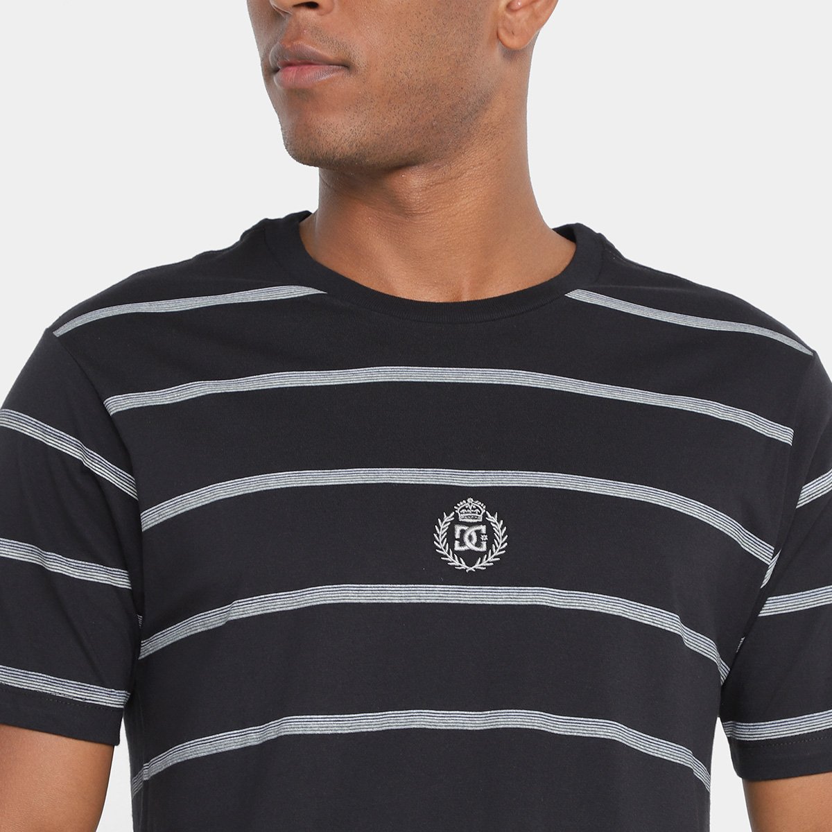 Camiseta DC Shoes Smal Stripe Masculina - Tam: P - 2