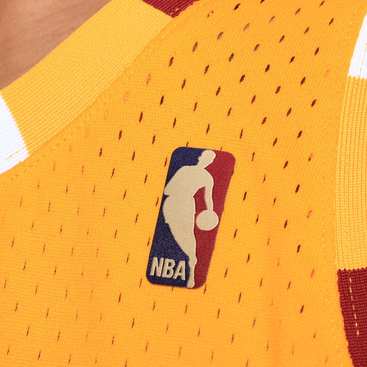 Regata NBA Cleveland Cavaliers Mitchell & Ness Anderson Varejão Masculina - Tam: P - 3