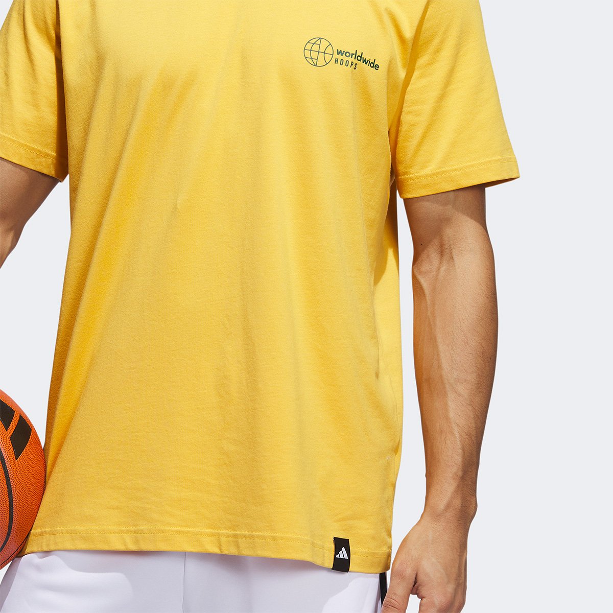 Camiseta Adidas World Wide Hoops Hbr Masculina - Tam: G - 2