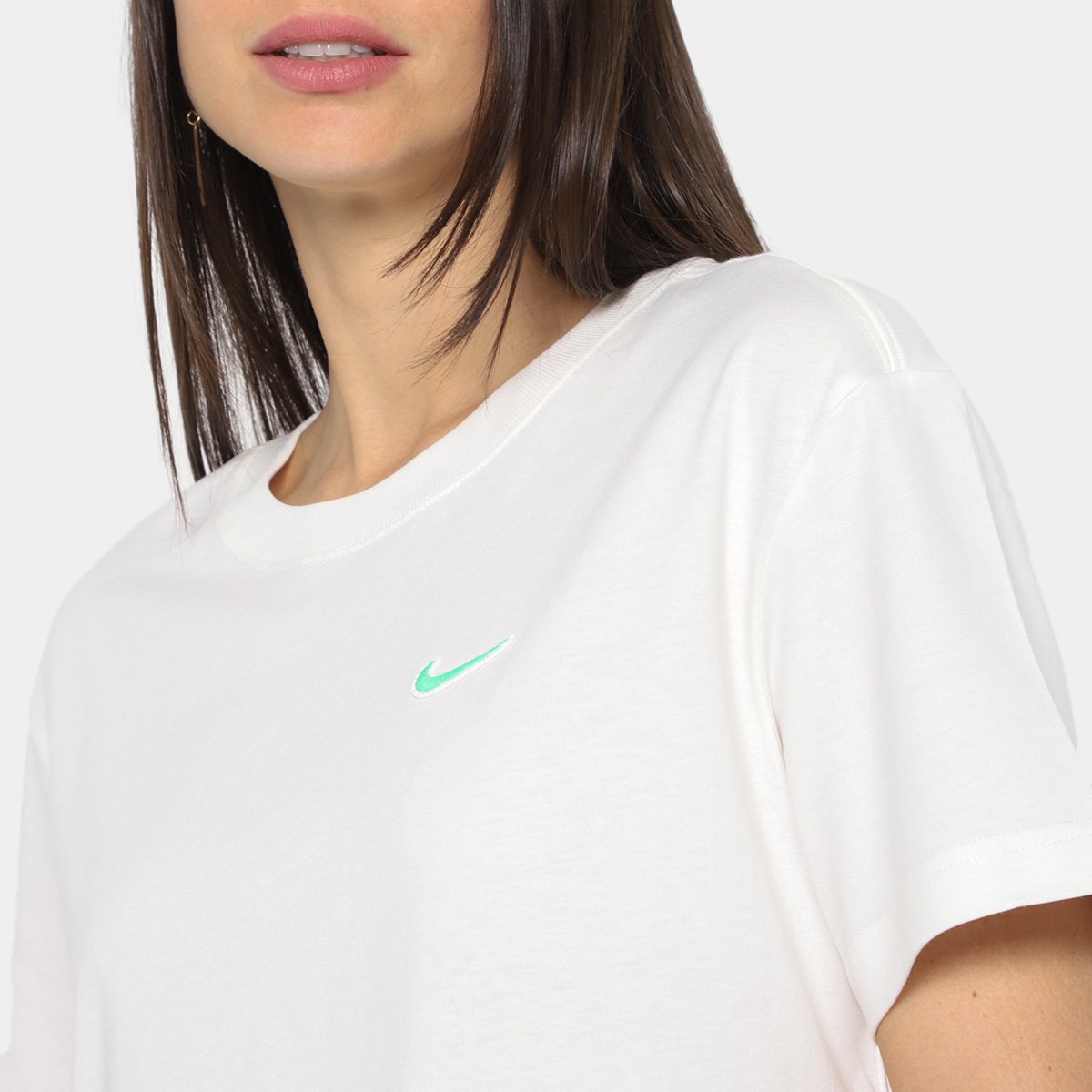 Camiseta Cropped Nike Sportswear Feminina