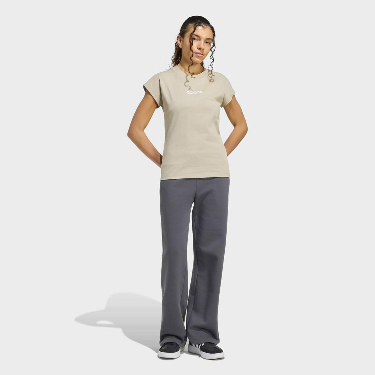 Camiseta Adidas Logo Linear Feminina - Tam: G - 4