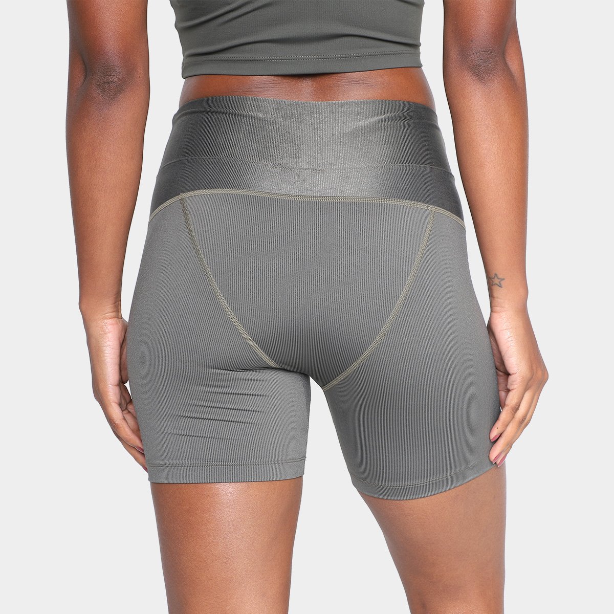 Bermuda Fila Performa Skin Feminina - Tam: G - 1