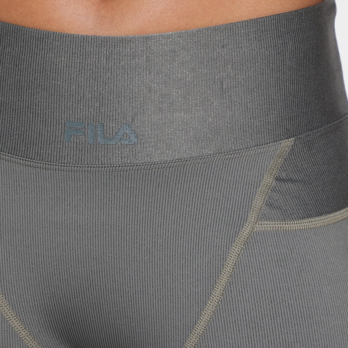 Bermuda Fila Performa Skin Feminina - Tam: G - 2