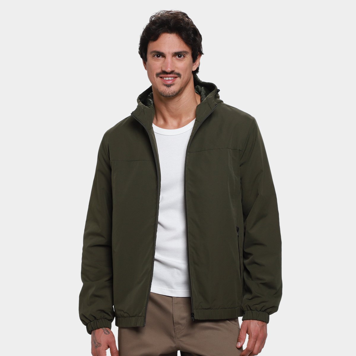 Verde escuro