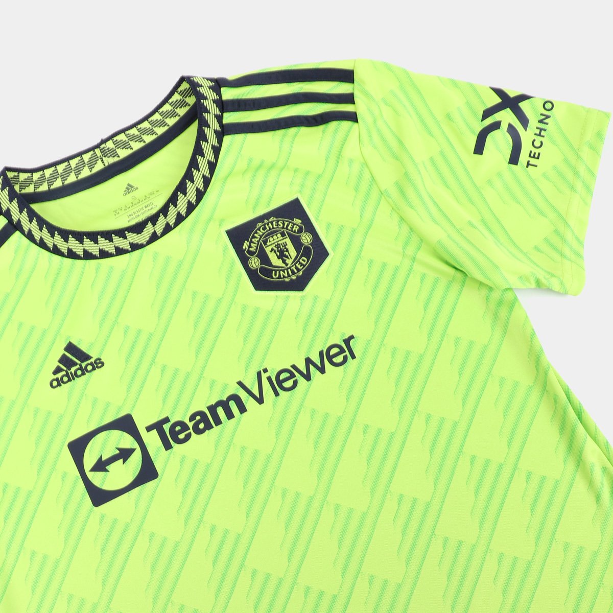 Camisa Manchester United III 22/23 s/n° Torcedor Adidas Feminina - Tam: M - 3