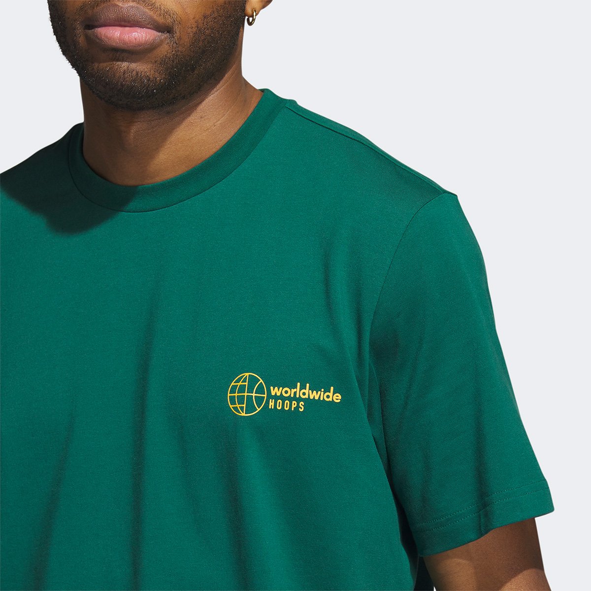 Camiseta Adidas World Wide Hoops Hbr Masculina - Tam: P - 2