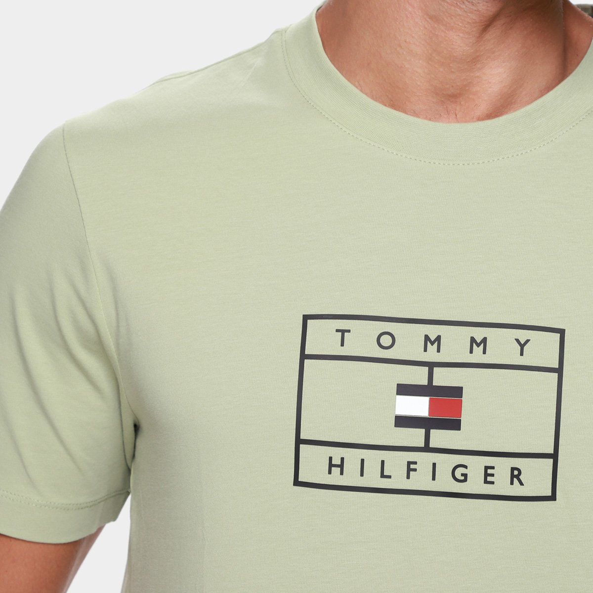 Camiseta Tommy Hilfiger Graphic Masculina - Tam: P - 2