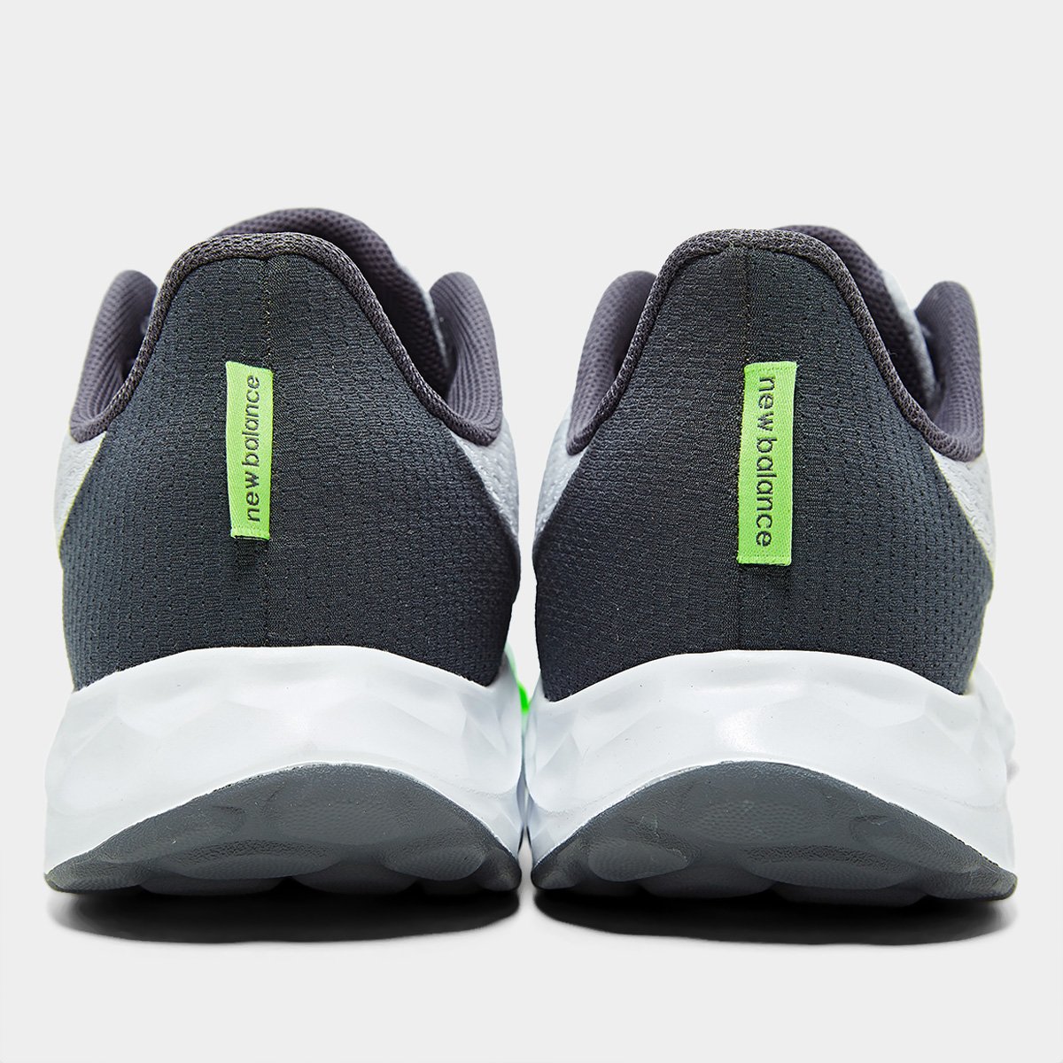 Tênis New Balance Fresh Foam Arishi V'4 Masculino - Tam: 42 - 2