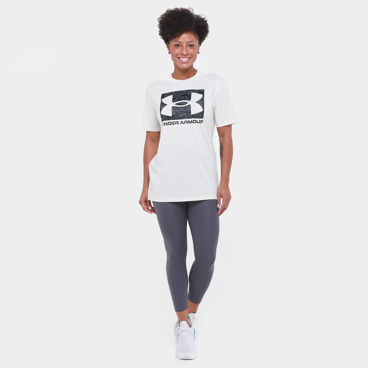 Camiseta Under Armour Boxed Feminina - Tam: P - 3