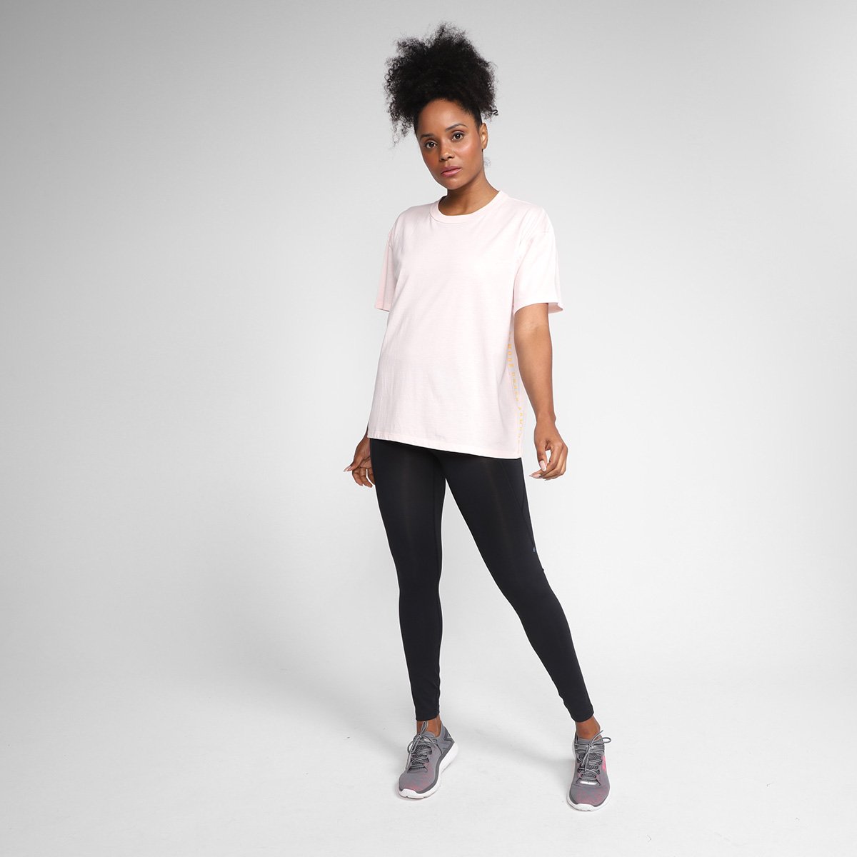 Camiseta Under Armour Tape Girlfriend Crew Feminina - Tam: EP - 3