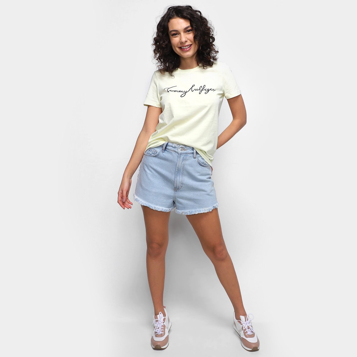 Camiseta Tommy Hilfiger Básica Logo Feminina - Tam: P - 3