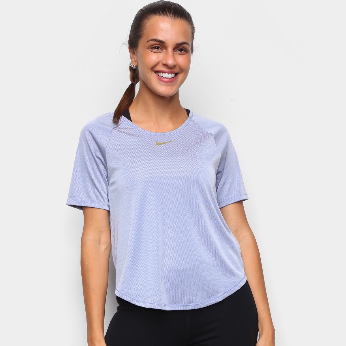 Camiseta Nike Manga Curta lcon Clash Feminina