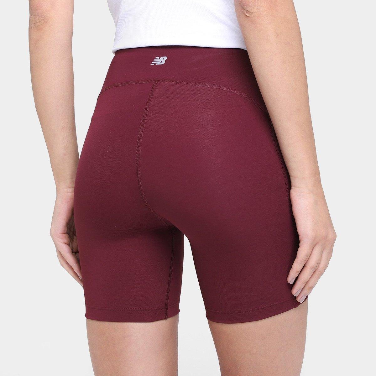 Bermuda New Balance Sleek 6 Feminina - Tam: P - 1