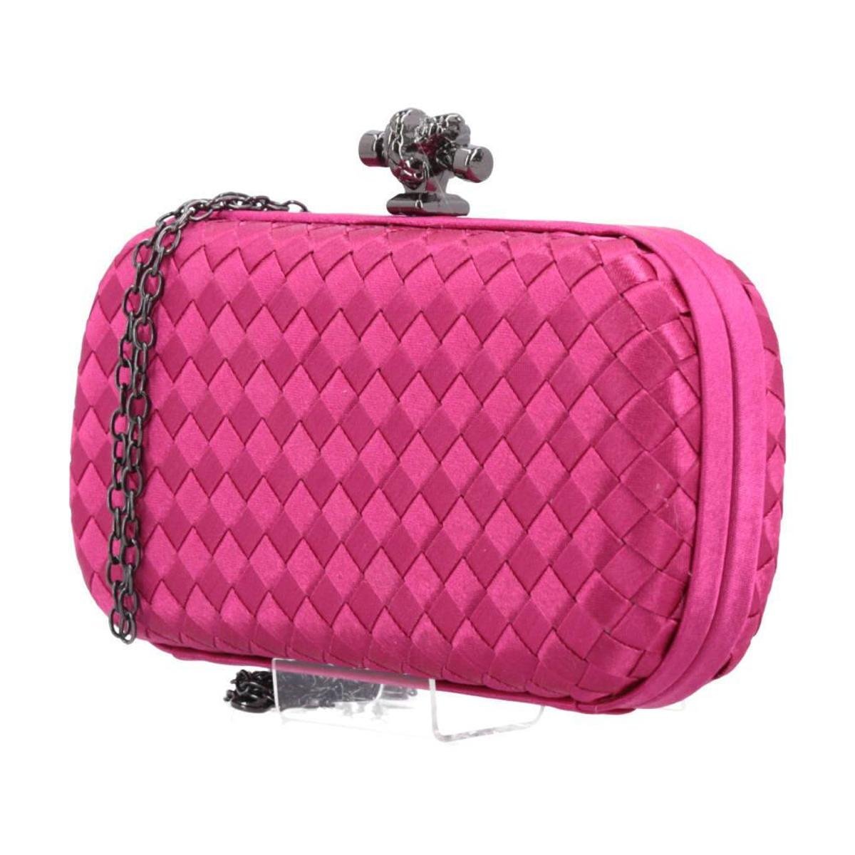 bright pink clutch bolsa
