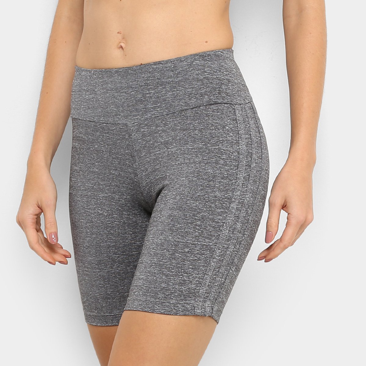 short adidas feminino cinza