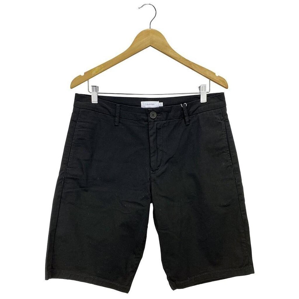 Bermuda Calvin Klein Chino Essentials Preta Masculina