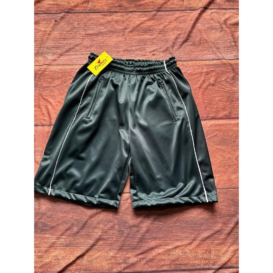 Bermuda Chimpa Masculina Bolsos Com Ziper e 2 Vivos Lateral - Verde Militar Menor preço em Bermuda Chimpa Masculina Bolsos Com Ziper e 2 Vivos Lateral - Verde Militar