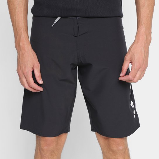 Bermuda D'Água Oakley Active Masculina - Preto é ruim? Bermuda D'Água Oakley Active Masculina - Preto é boa?