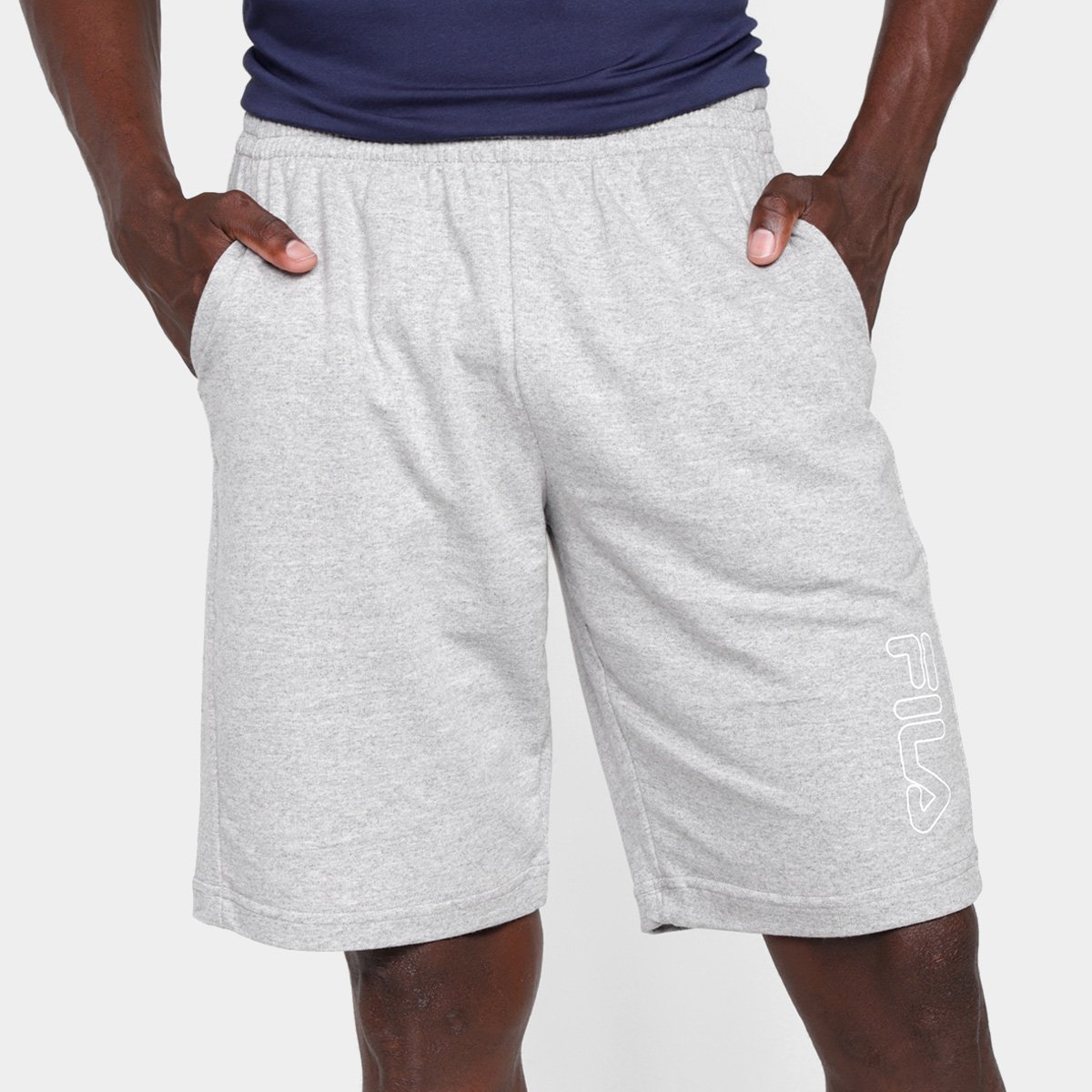 Bermuda Fila Practical Logo Outline Masculina Menor preço em Bermuda Fila Practical Logo Outline Masculina