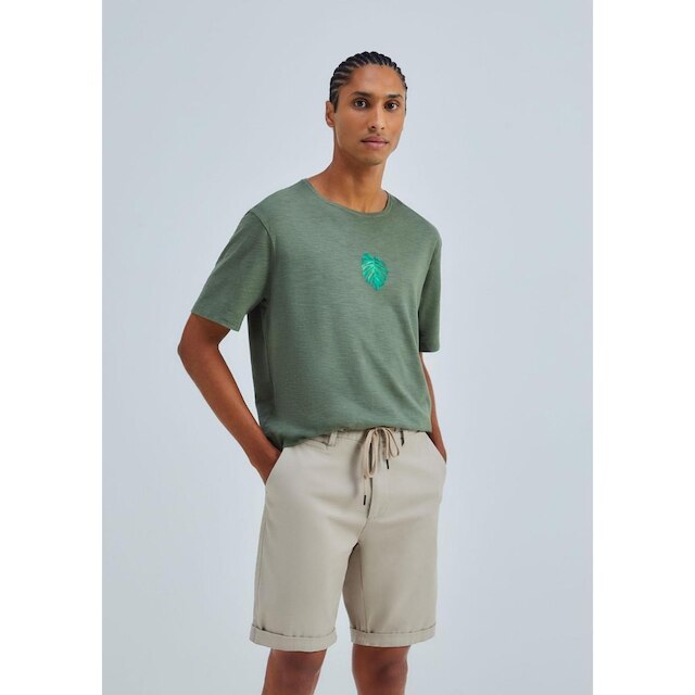 Bermuda Hering Básica Em Sarja Com Elastano Masculina