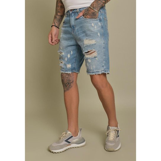 Bermuda Jeans Slim Destroyed com Recortes Dialogo Jeans - Azul Menor preço em Bermuda Jeans Slim Destroyed com Recortes Dialogo Jeans - Azul