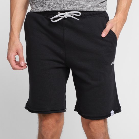 Bermuda Moletom Oakley Mod FP Confort Masculina - Preto Menor preço em Bermuda Moletom Oakley Mod FP Confort Masculina - Preto