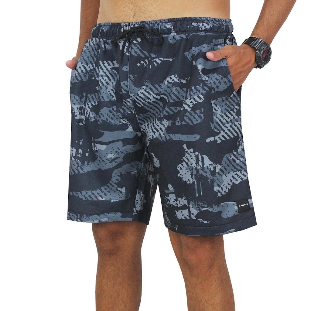 Bermuda Oakley Camo Trunk Blackout
