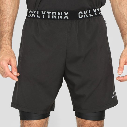 Bermuda Oakley Trnx 2 In 1 Masculina - Preto Menor preço em Bermuda Oakley Trnx 2 In 1 Masculina - Preto